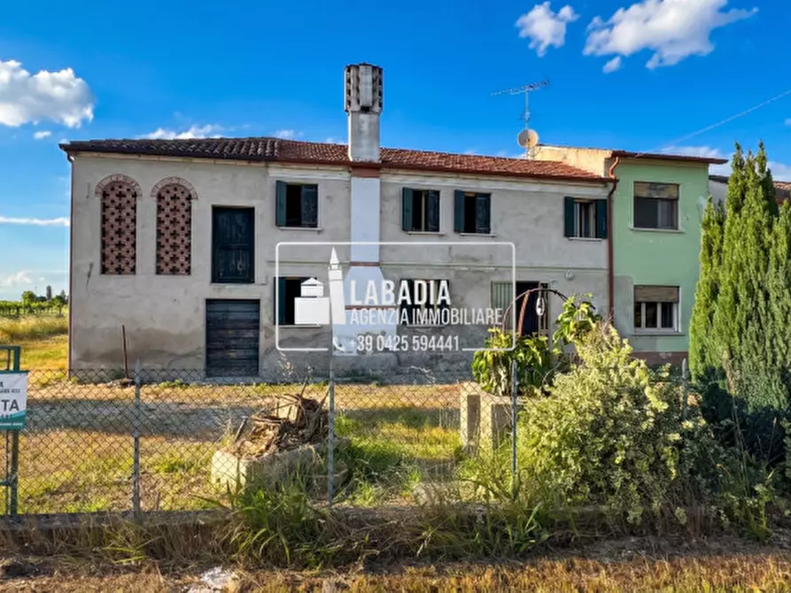 Immagine 7 di Casa indipendente in vendita  in Via Madonnina 1514 a Giacciano Con Baruchella