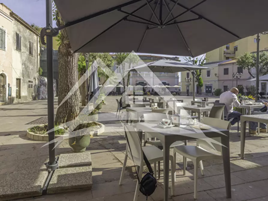 Immagine 1 di Attività commerciale in vendita  in Piazza Garibaldi, 14 A a Porto Torres
