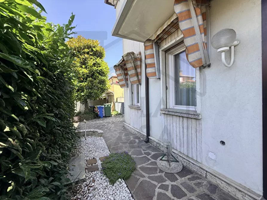 Immagine 4 di Casa bifamiliare in vendita  in Via San Daniele a Montegrotto Terme
