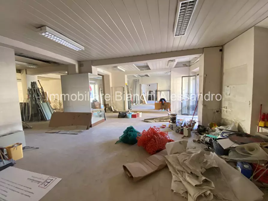 Immagine 3 di Negozio in affitto  in Via Della Nave a Rovezzano 2 a Bagno A Ripoli