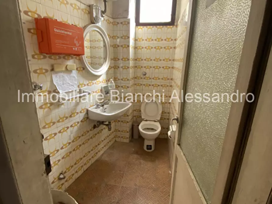 Immagine 6 di Negozio in affitto  in Via Della Nave a Rovezzano 2 a Bagno A Ripoli