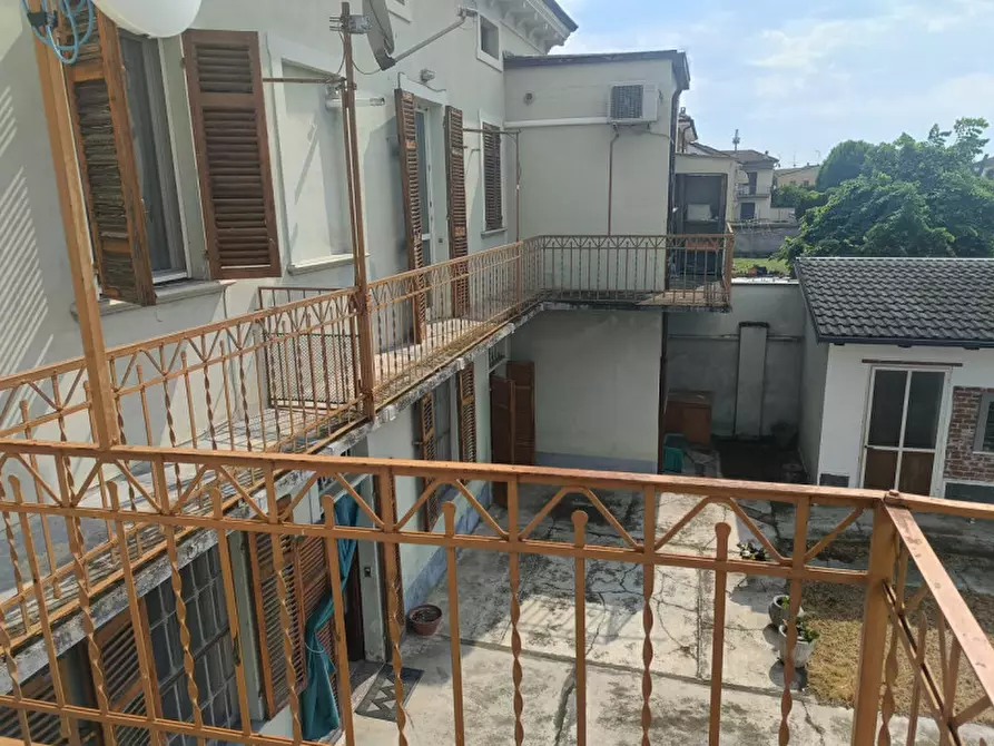 Immagine 7 di Casa bifamiliare in vendita  in Cantone Chiesa 98 a Casale Monferrato