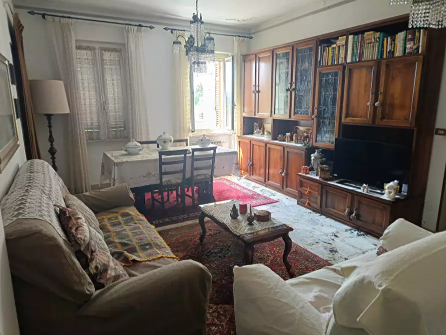 Immagine 12 di Casa bifamiliare in vendita  in Cantone Chiesa 98 a Casale Monferrato