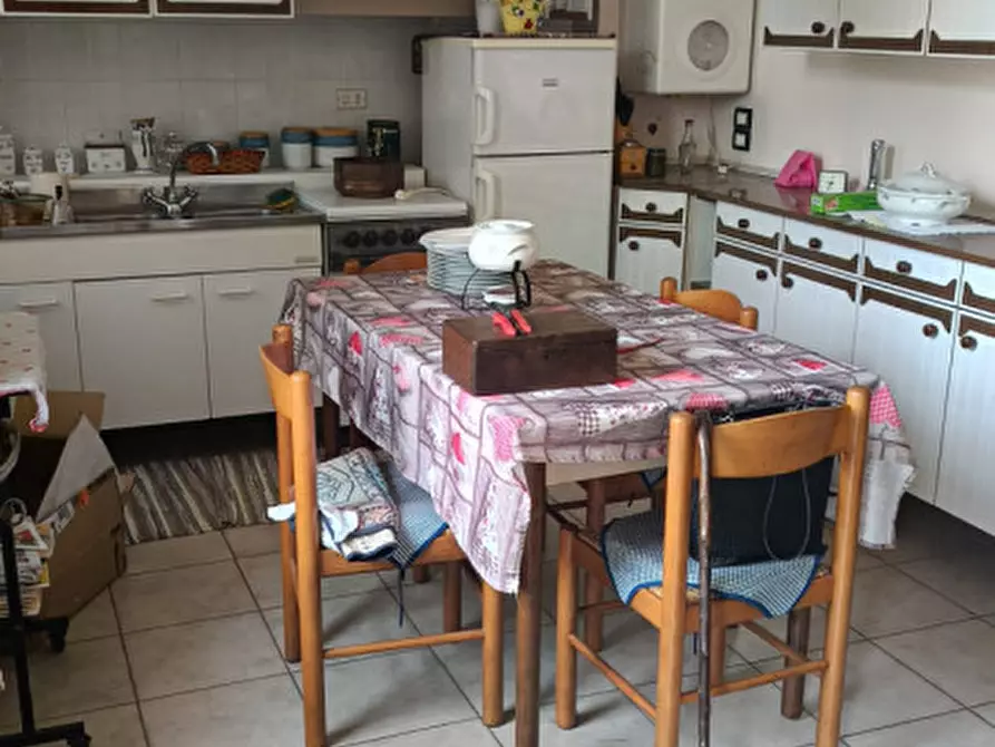 Immagine 14 di Casa bifamiliare in vendita  in Cantone Chiesa 98 a Casale Monferrato