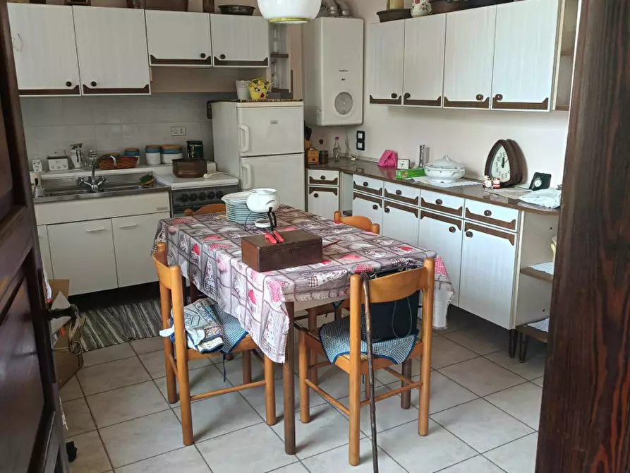 Immagine 15 di Casa bifamiliare in vendita  in Cantone Chiesa 98 a Casale Monferrato