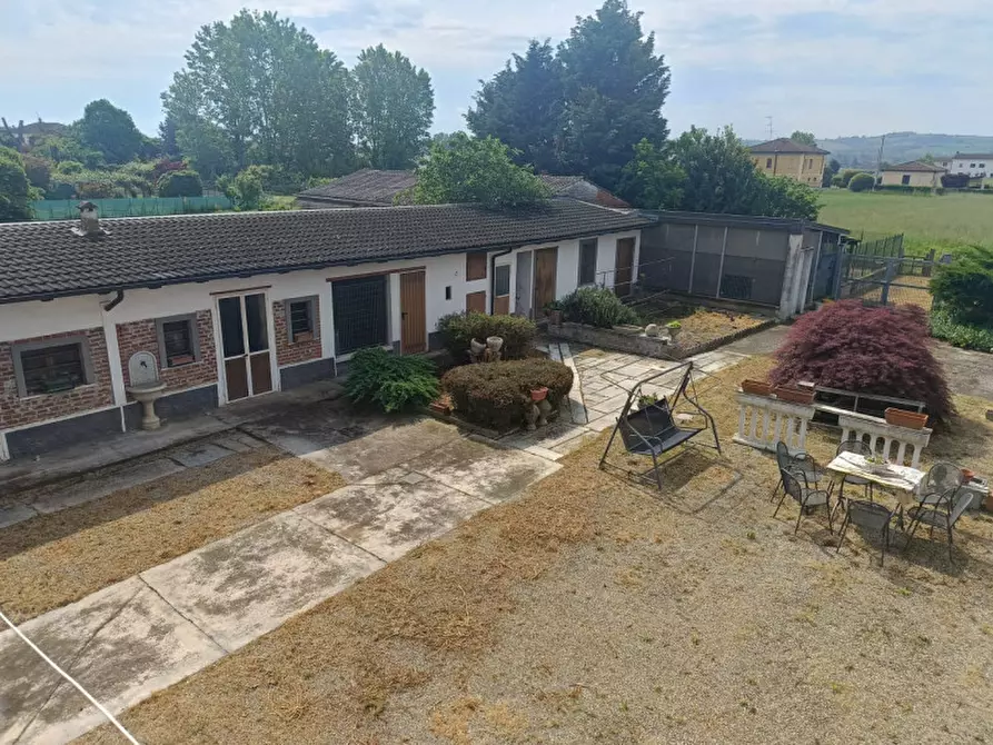 Immagine 33 di Casa bifamiliare in vendita  in Cantone Chiesa 98 a Casale Monferrato