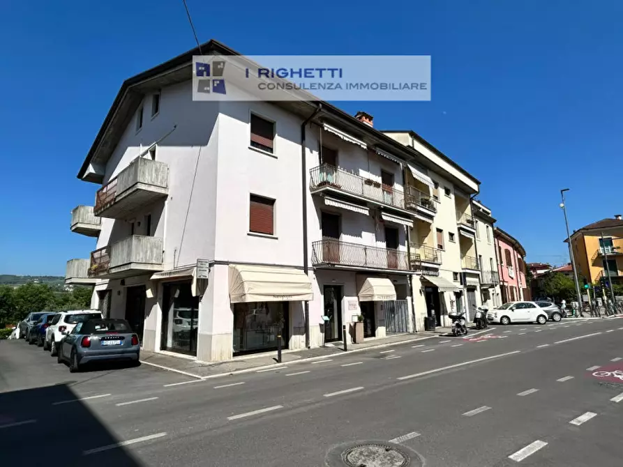 Immagine 1 di Appartamento in vendita  in Via Aeroporto Angelo Berardi a Verona