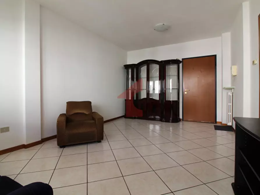 Immagine 2 di Appartamento in affitto  in stradello Lagdei 6 a Parma