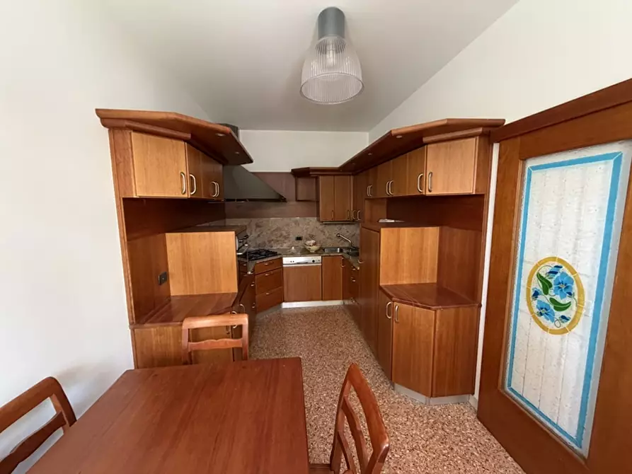 Immagine 4 di Casa bifamiliare in vendita  in Via Papa Luciani a Martellago