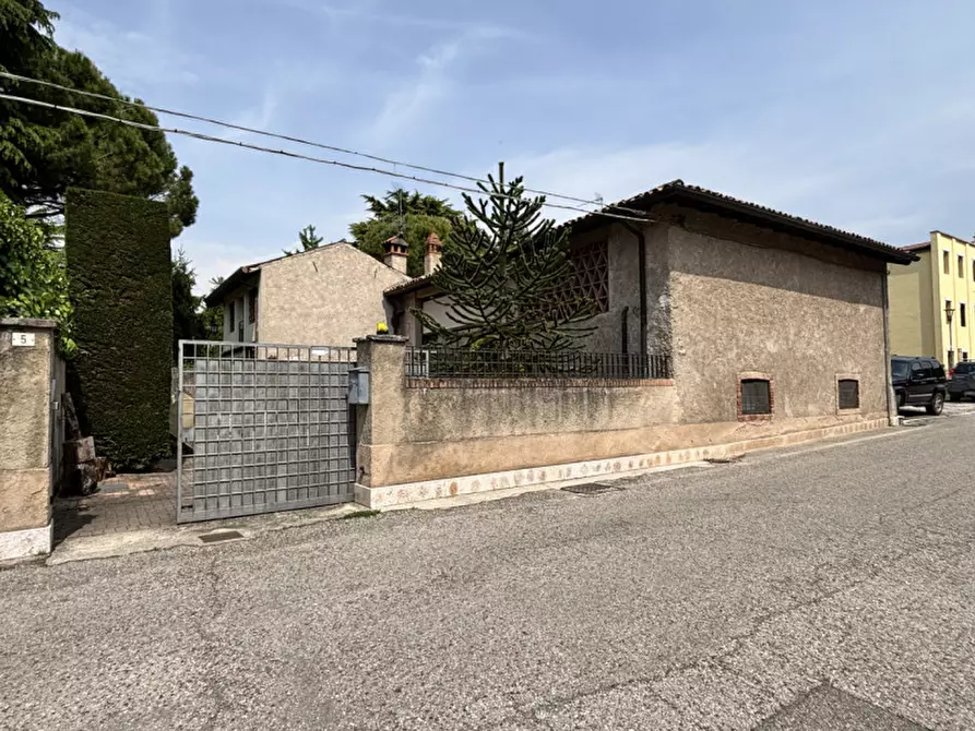 Immagine 4 di Casa indipendente in vendita  in Via Borgetti, 5 a Tregnago
