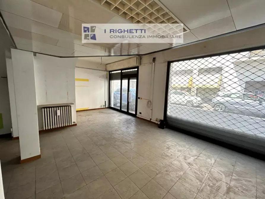 Immagine 7 di Negozio in vendita  in Via Aeroporto Angelo Berardi a Verona