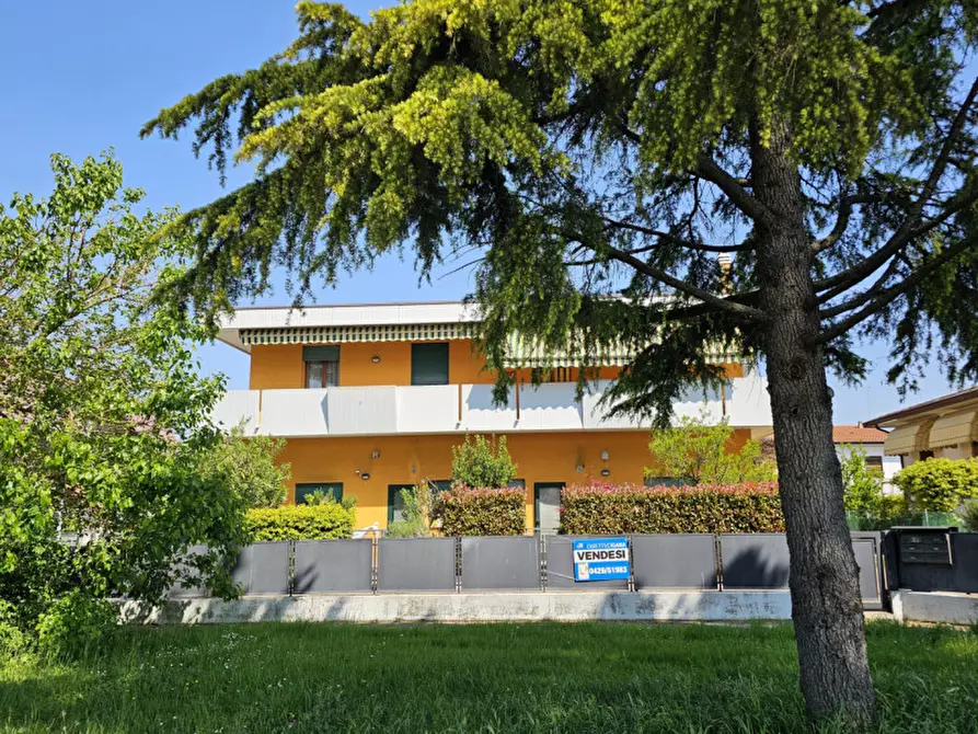 Immagine 1 di Appartamento in vendita  in VIA DON LUIGI GASTALDELLO a Casalserugo