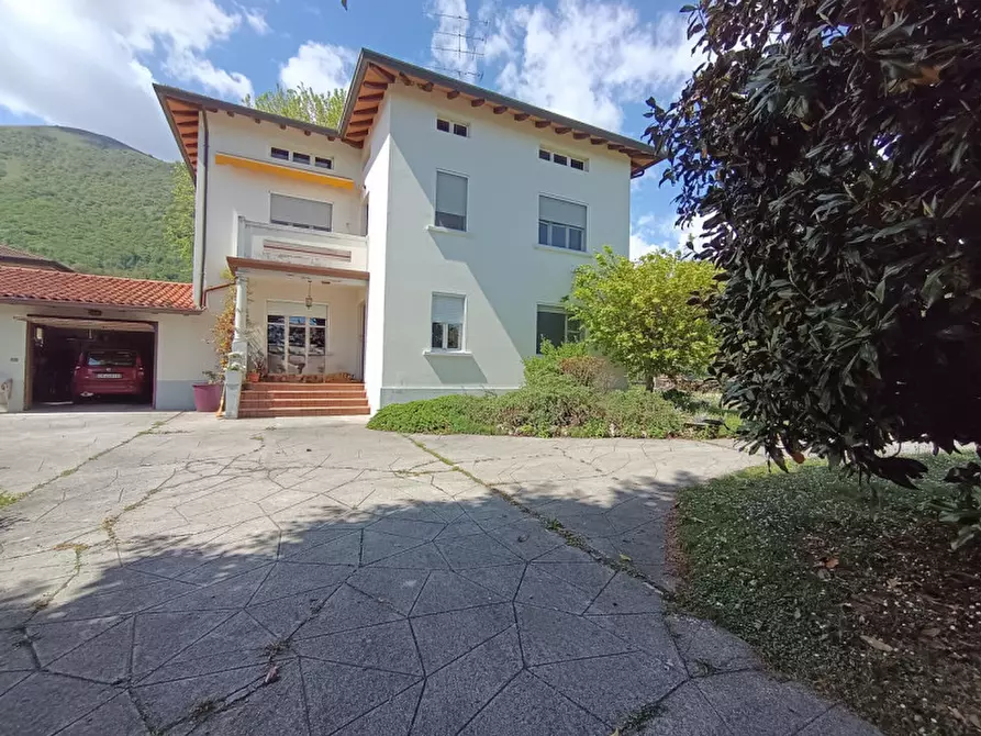 Immagine 1 di Casa indipendente in vendita  in Via Giais a Montereale Valcellina
