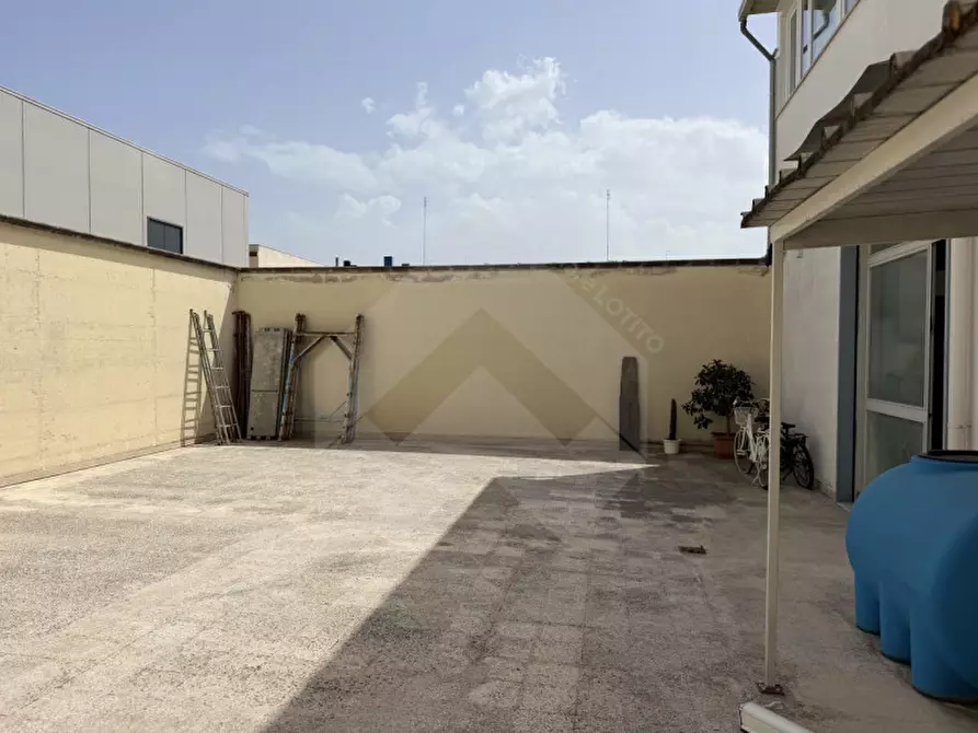 Immagine 8 di Capannone industriale in affitto  in Via Plauto a Andria