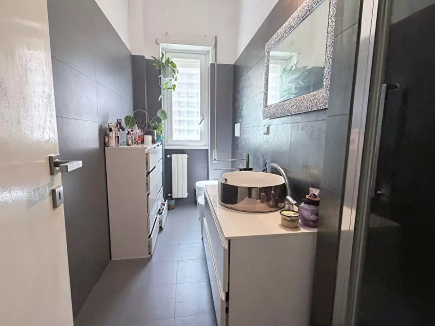 Immagine 11 di Appartamento in vendita  in Via Courmayeur a Roma