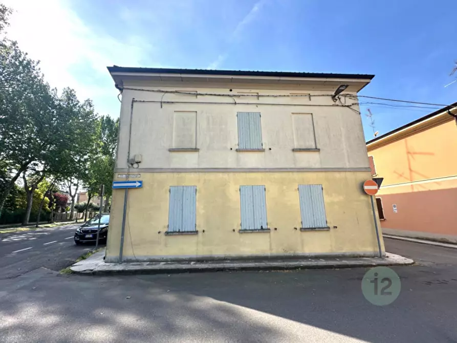 Immagine 5 di Appartamento in vendita  in Viale Circonvallazione Est a Mirandola