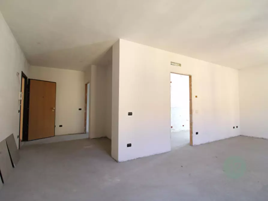 Immagine 16 di Appartamento in vendita  in Viale Circonvallazione Est a Mirandola
