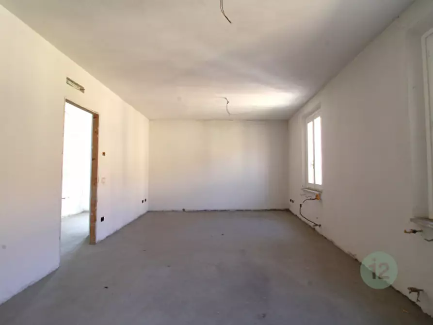 Immagine 17 di Appartamento in vendita  in Viale Circonvallazione Est a Mirandola