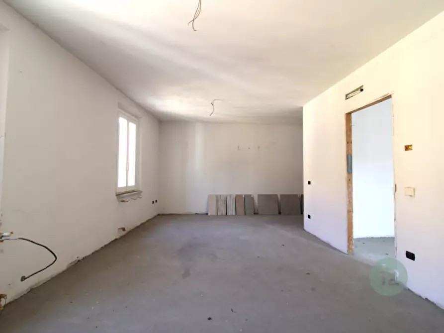Immagine 18 di Appartamento in vendita  in Viale Circonvallazione Est a Mirandola