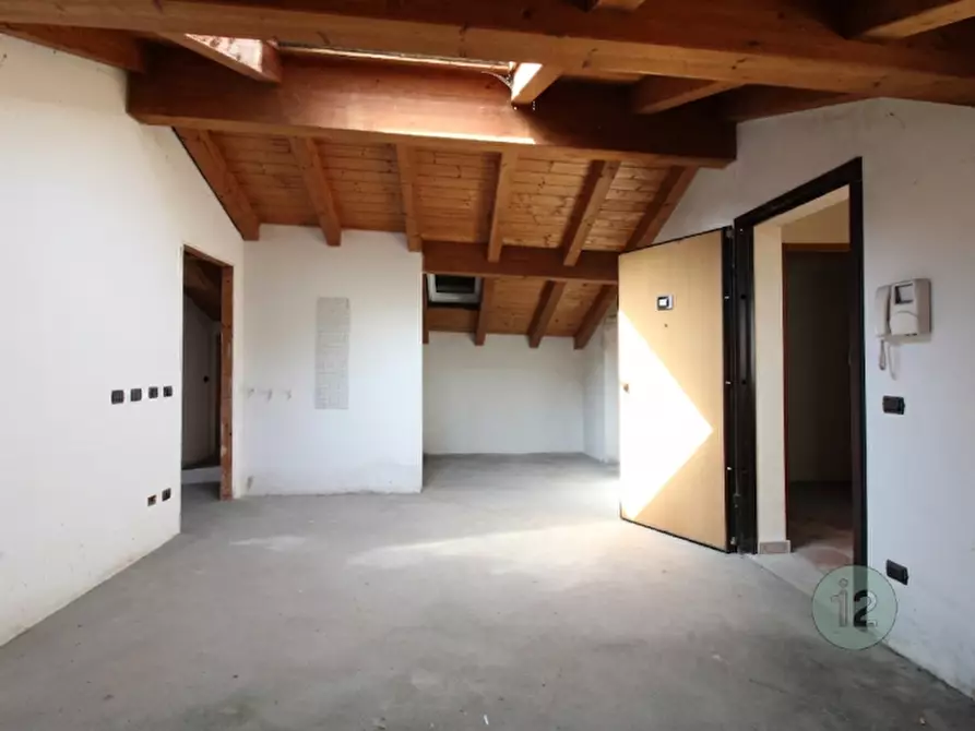 Immagine 19 di Appartamento in vendita  in Viale Circonvallazione Est a Mirandola
