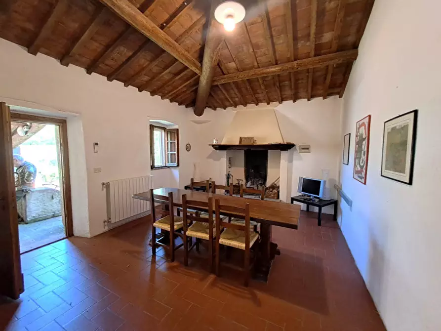 Immagine 12 di Appartamento in vendita  a Passignano Sul Trasimeno
