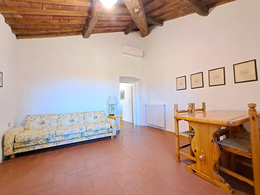 Immagine 18 di Appartamento in vendita  a Passignano Sul Trasimeno