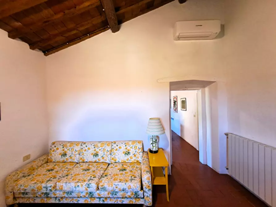 Immagine 19 di Appartamento in vendita  a Passignano Sul Trasimeno