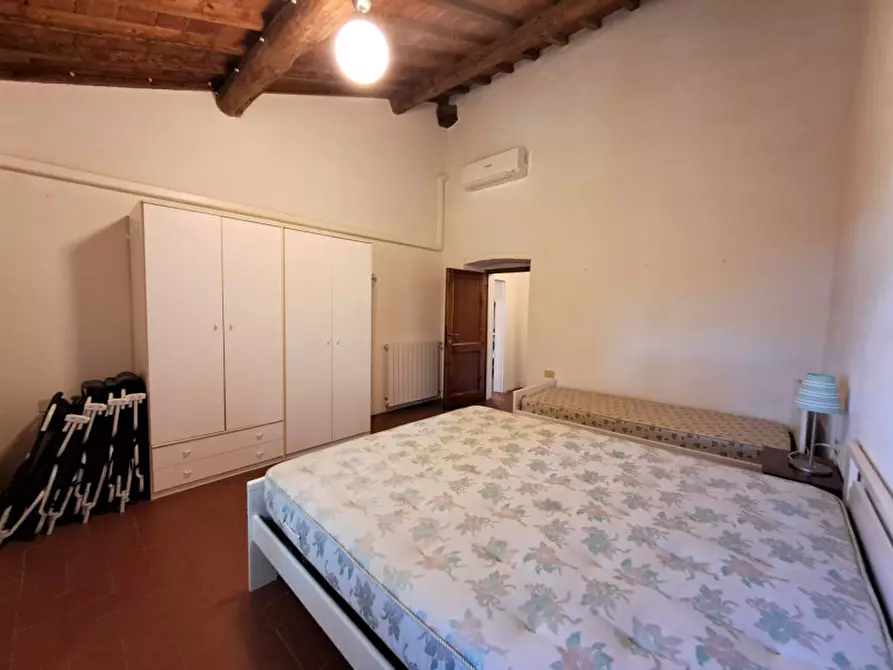 Immagine 24 di Appartamento in vendita  a Passignano Sul Trasimeno