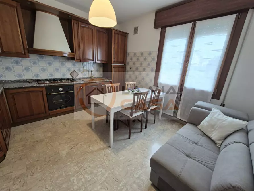 Immagine 2 di Camera in affitto  in Via II Giugno 26 a Legnaro