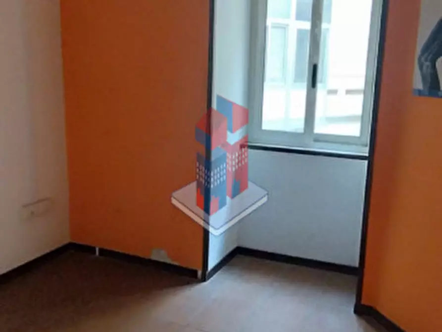 Immagine 32 di Ufficio in vendita  in PIAZZA NICOLA AMORE - VENDESI UFFICIO a Napoli