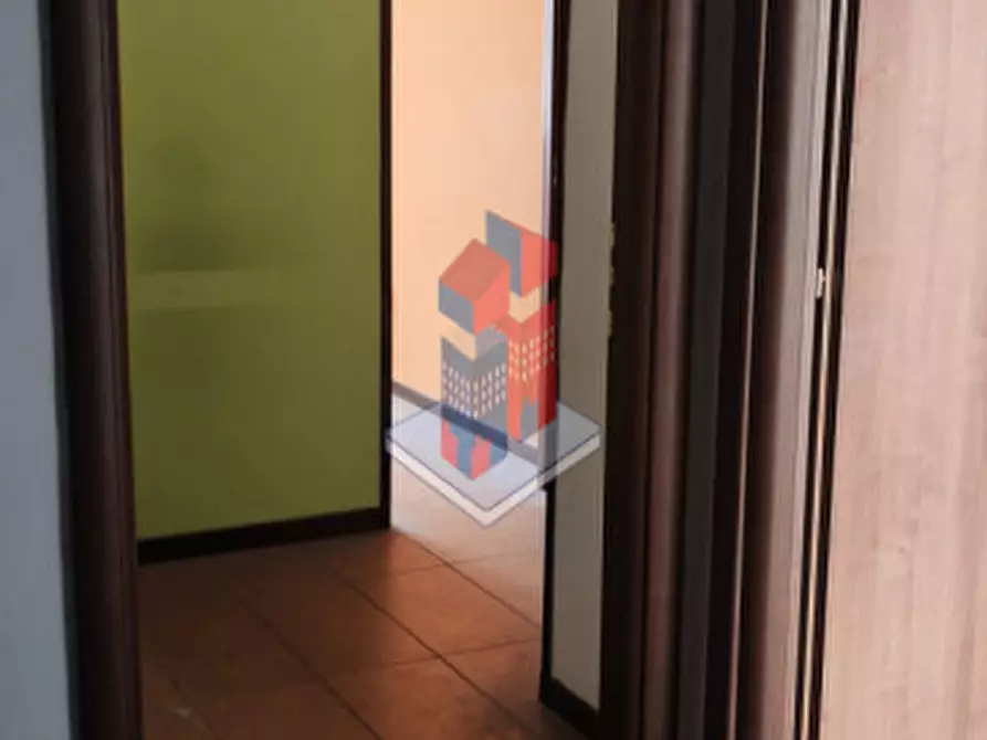 Immagine 39 di Ufficio in vendita  in PIAZZA NICOLA AMORE - VENDESI UFFICIO a Napoli