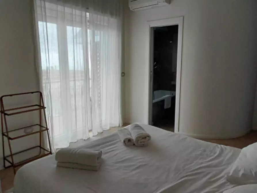 Immagine 45 di Appartamento in affitto  in Via Onofrio Fragnito, 62 a Napoli