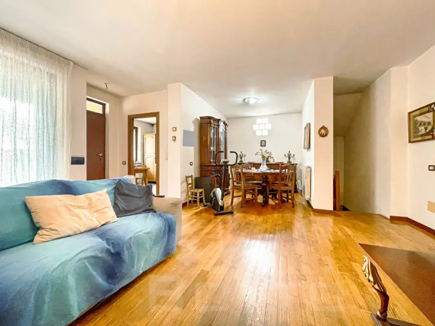Immagine 6 di Villetta a schiera in vendita  in Via Don Giovanni Francione,16 a Fara Novarese