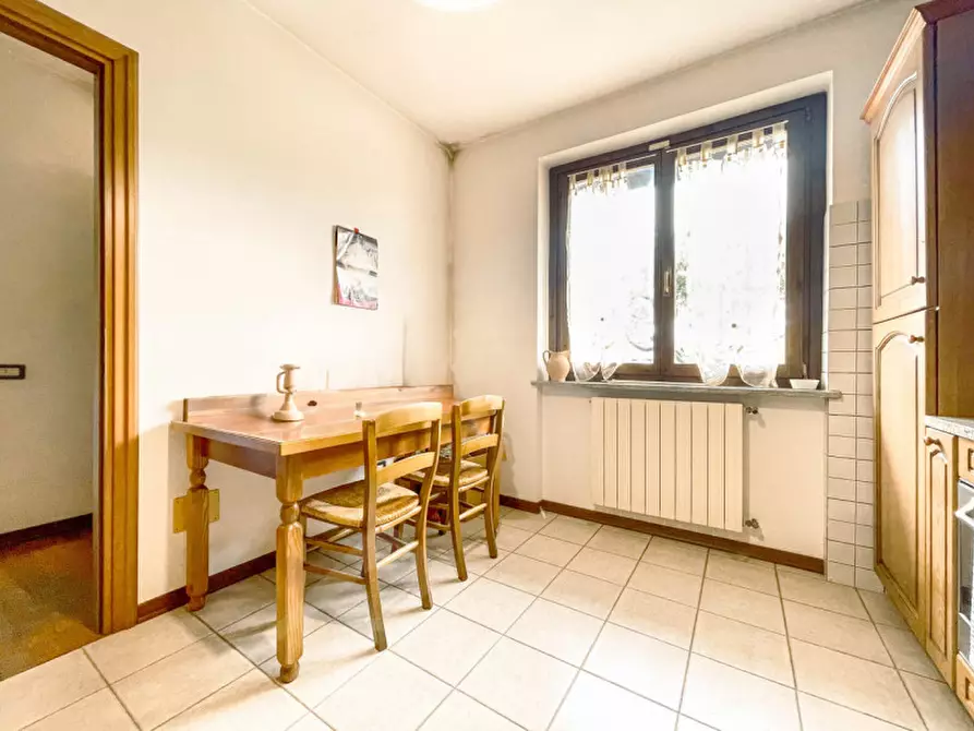 Immagine 8 di Villetta a schiera in vendita  in Via Don Giovanni Francione,16 a Fara Novarese