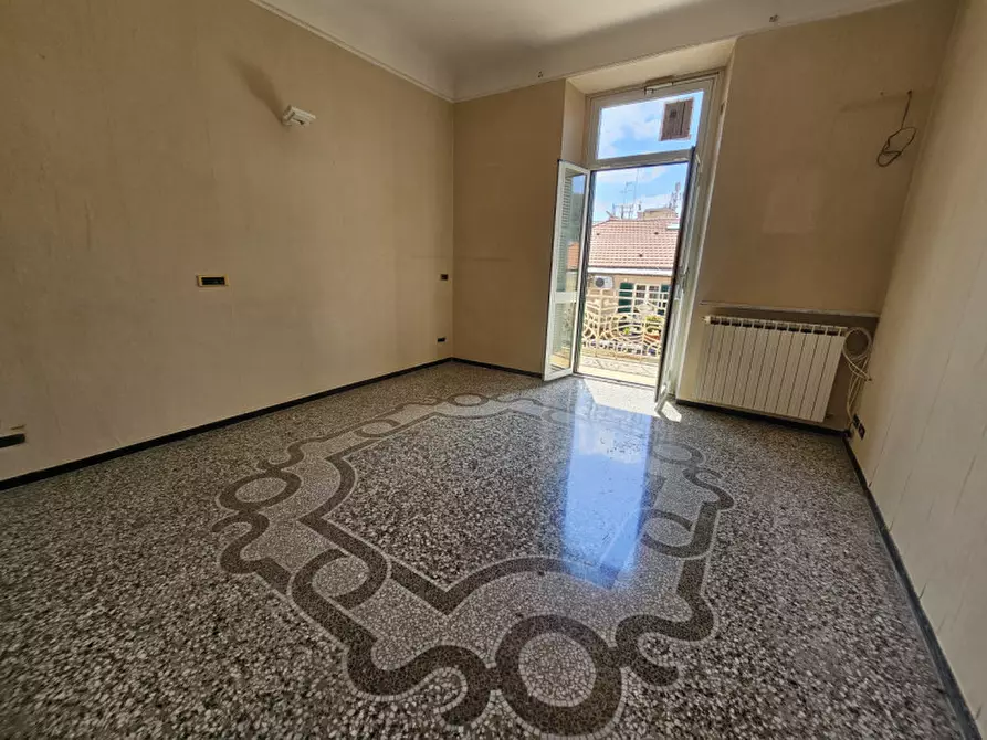 Immagine 3 di Appartamento in vendita  in Via Barrili a Savona
