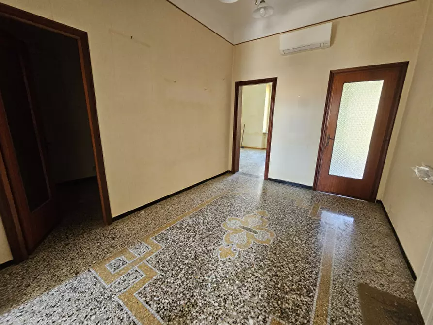 Immagine 7 di Appartamento in vendita  in Via Barrili a Savona