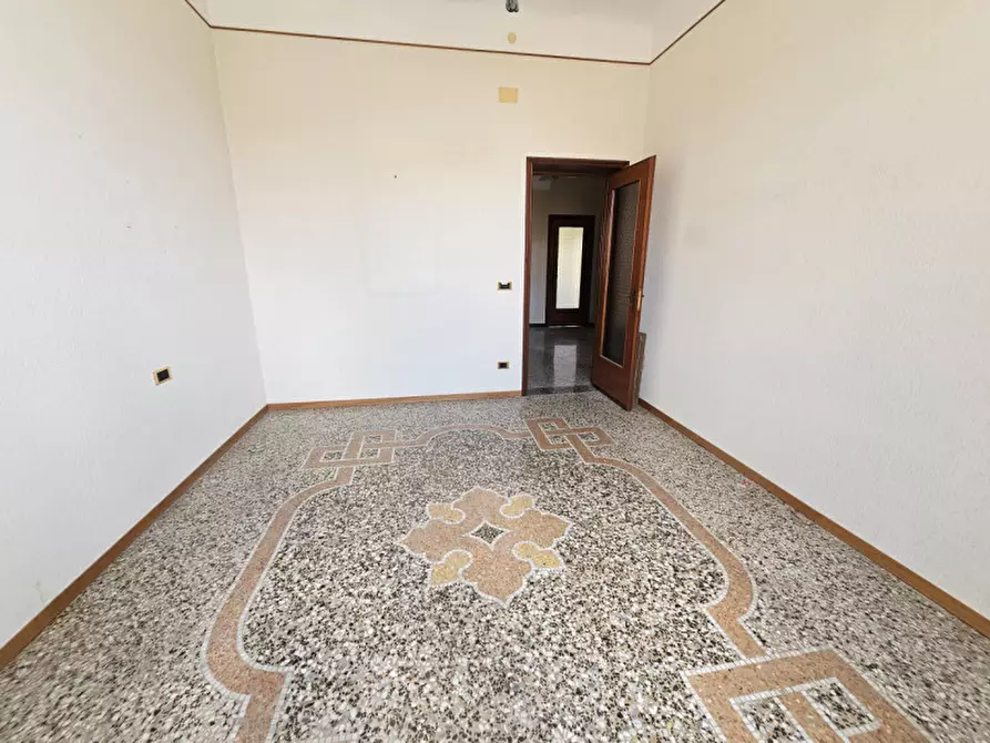 Immagine 9 di Appartamento in vendita  in Via Barrili a Savona