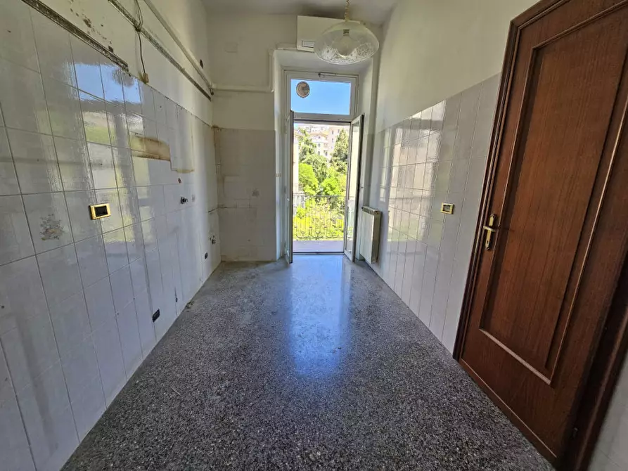 Immagine 13 di Appartamento in vendita  in Via Barrili a Savona