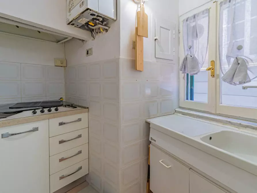 Immagine 11 di Appartamento in vendita  in Via Spinola 3 a Savona