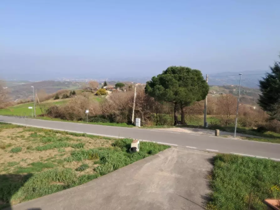 Immagine 10 di Casa indipendente in vendita  in Strada Comunale Monte Mauro, 110 a Apollosa