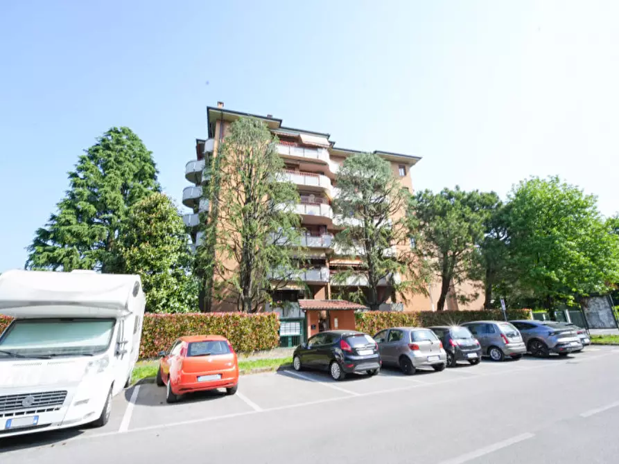 Immagine 2 di Appartamento in vendita  in Via Marzabotto 8 a Seregno