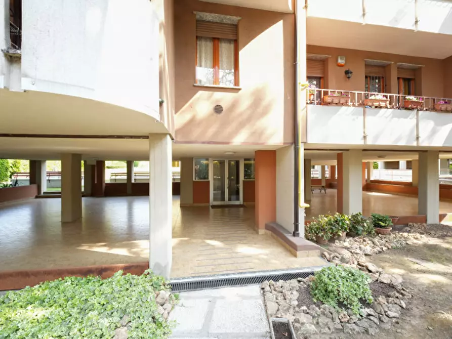 Immagine 4 di Appartamento in vendita  in Via Marzabotto 8 a Seregno