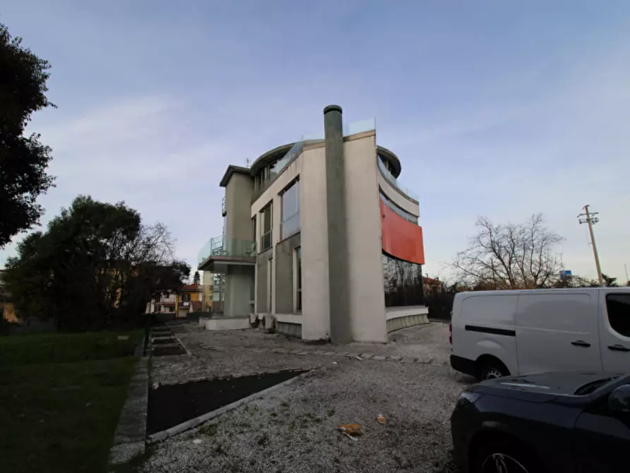 Immagine 9 di Attività commerciale in vendita  in viale marconi 16 monza a Monza