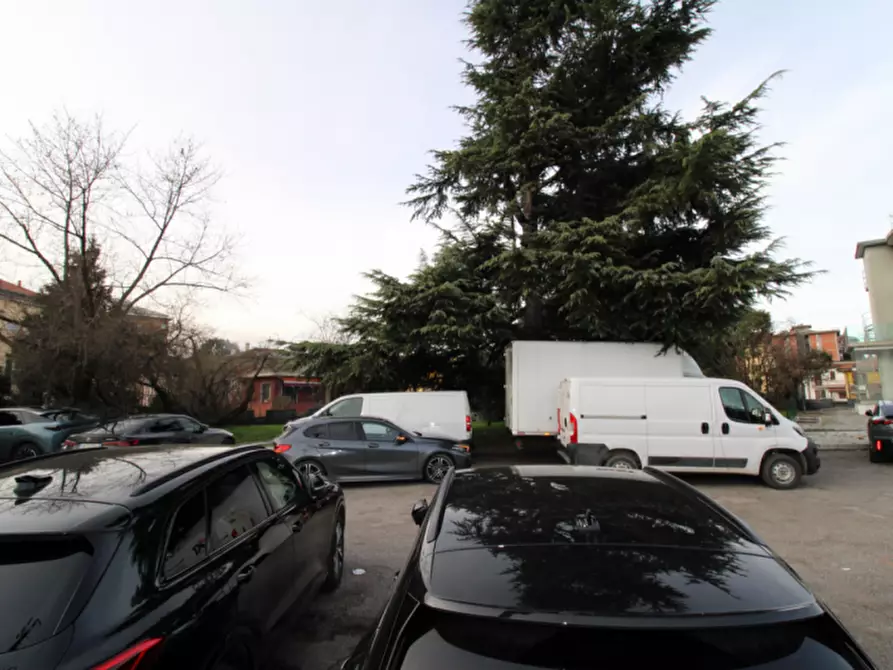 Immagine 10 di Attività commerciale in vendita  in viale marconi 16 monza a Monza