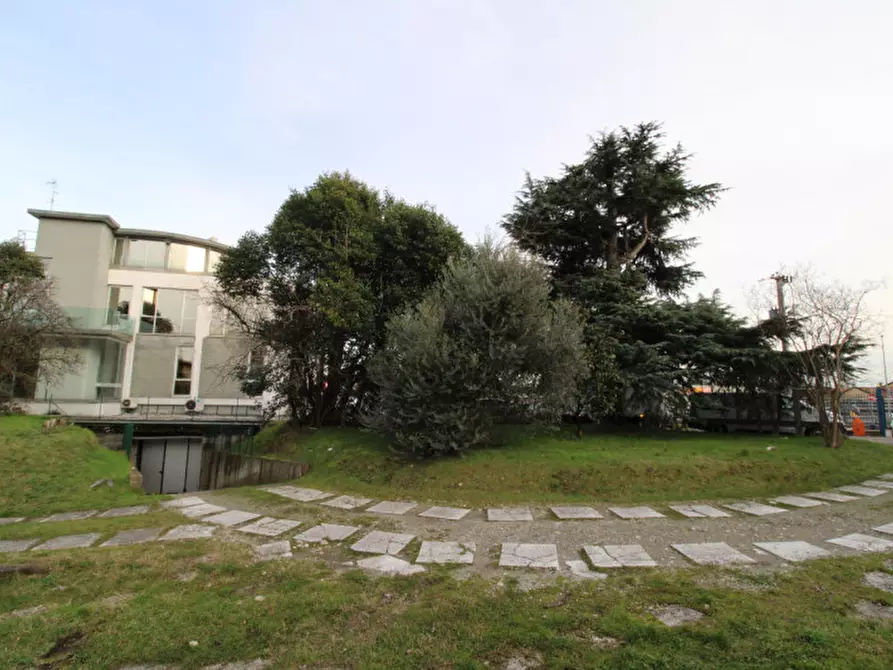 Immagine 20 di Attività commerciale in vendita  in viale marconi 16 monza a Monza