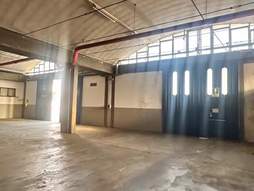 Immagine 1 di Capannone industriale in affitto  in VIA GORIZIA a Silea