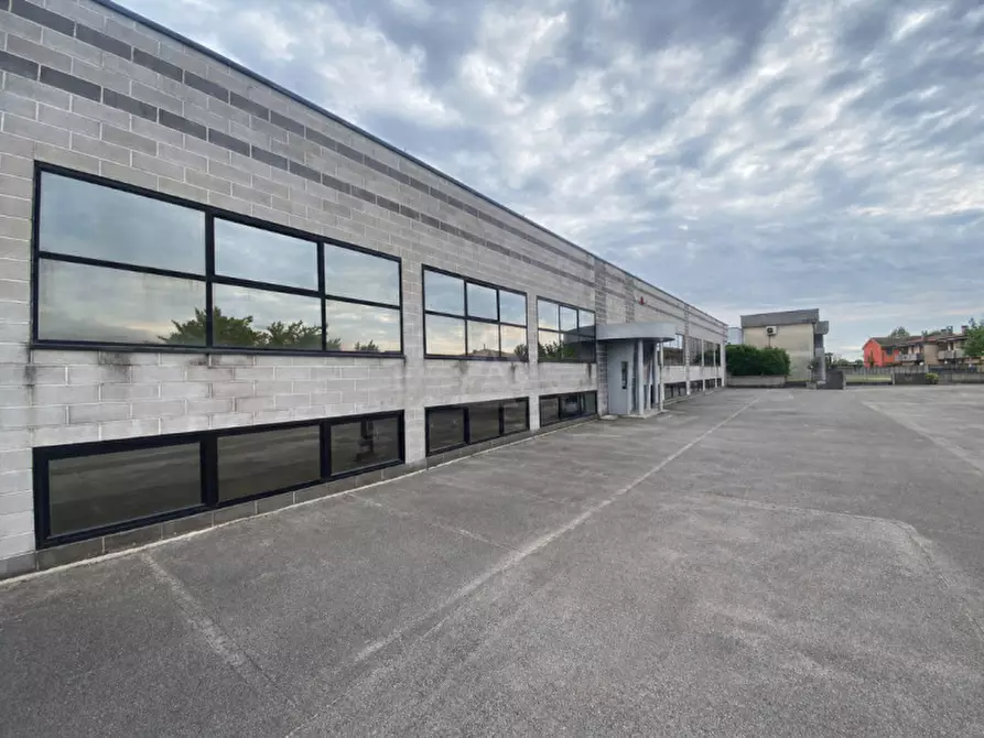 Immagine 3 di Capannone industriale in vendita  in Via Vittorio Veneto a Castelfranco Veneto