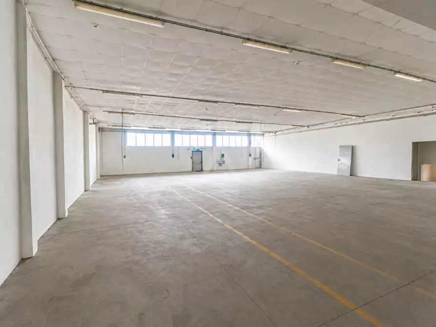 Immagine 10 di Capannone industriale in vendita  in Via Vittorio Veneto a Castelfranco Veneto