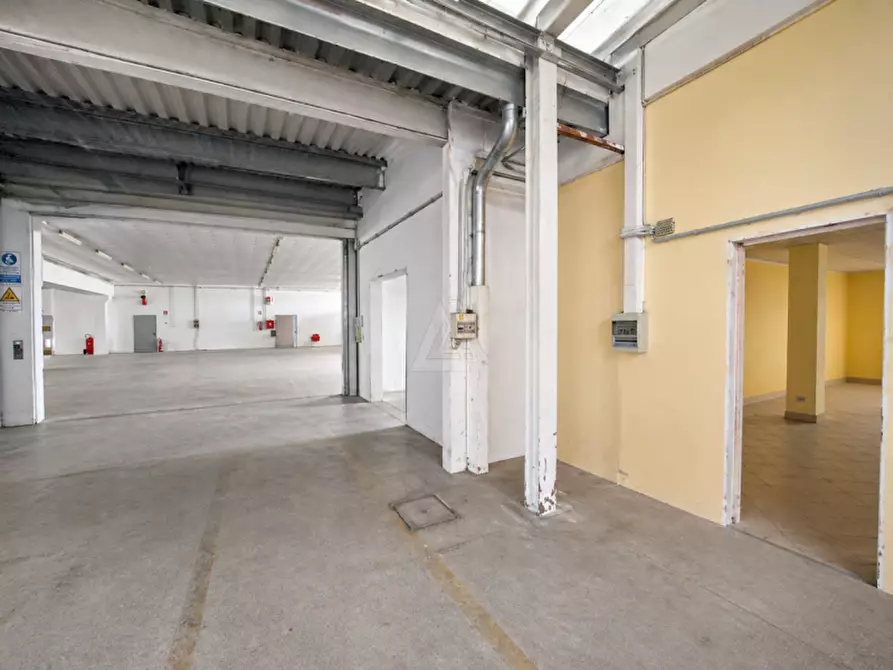 Immagine 13 di Capannone industriale in vendita  in Via Vittorio Veneto a Castelfranco Veneto