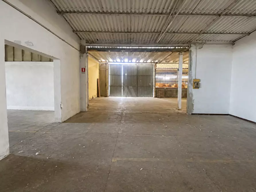 Immagine 14 di Capannone industriale in vendita  in Via Vittorio Veneto a Castelfranco Veneto